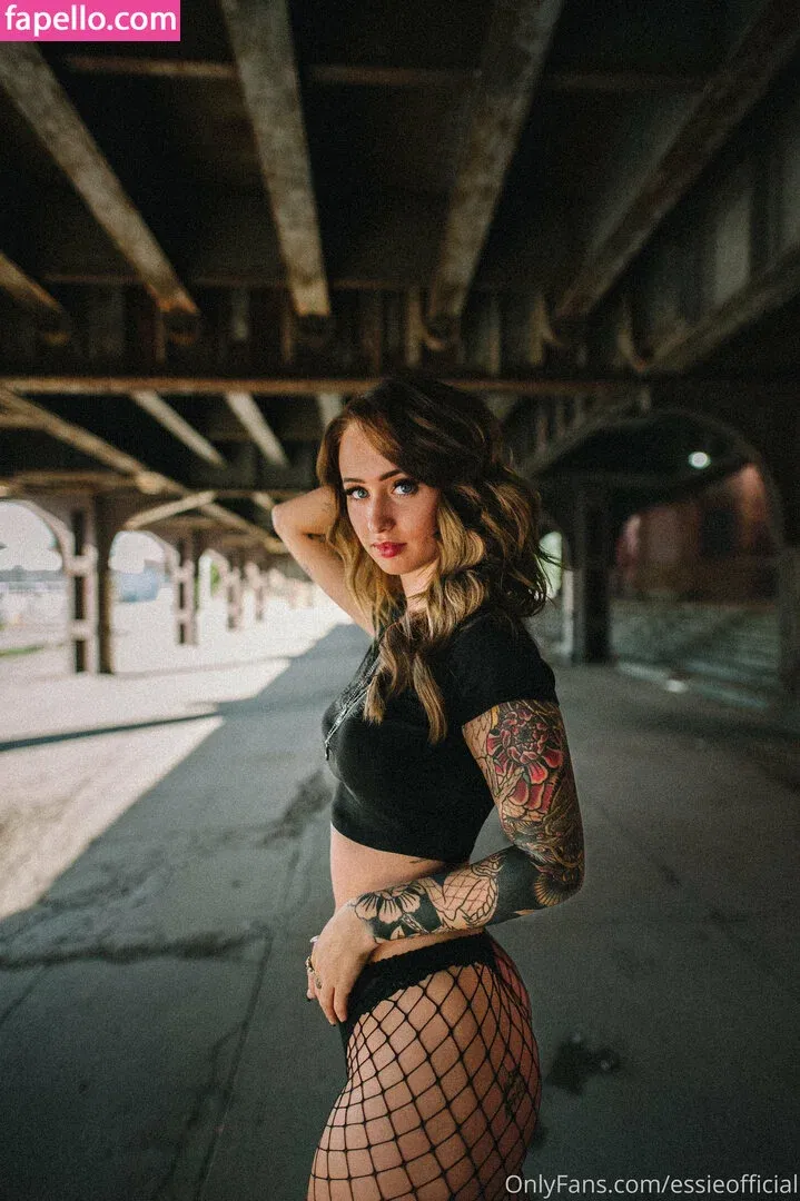 essieofficial Onlyfans Photo Gallery 