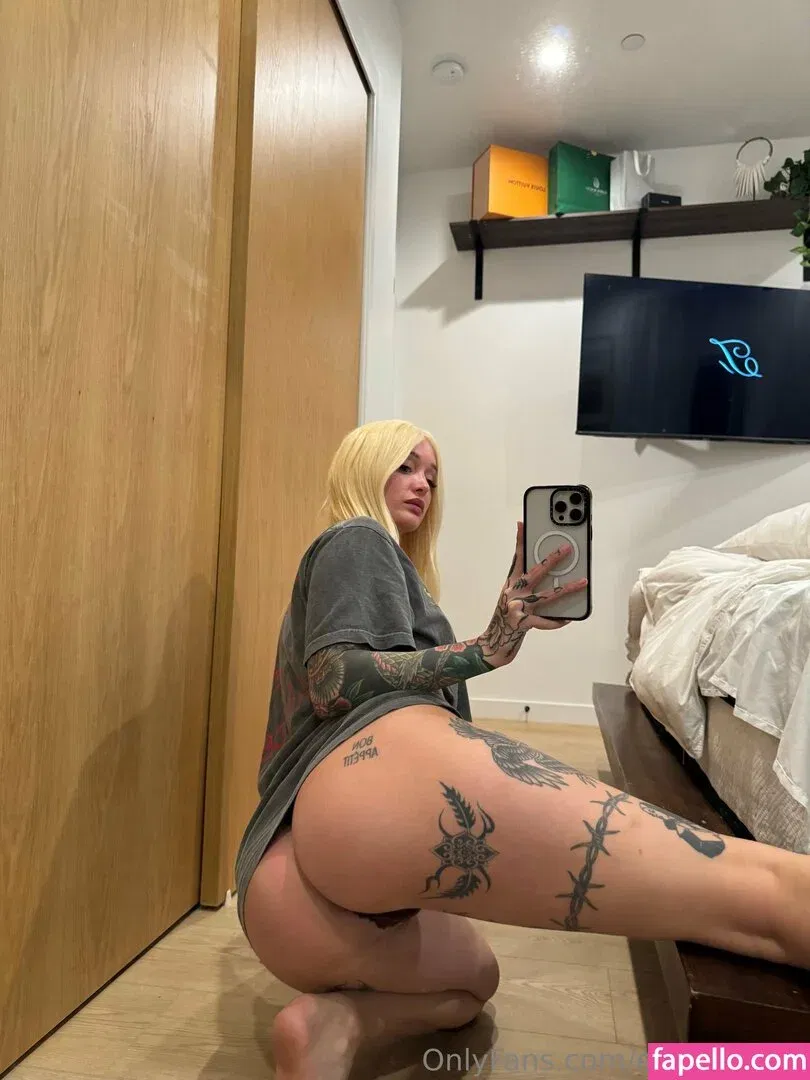 essieofficial Onlyfans Photo Gallery 