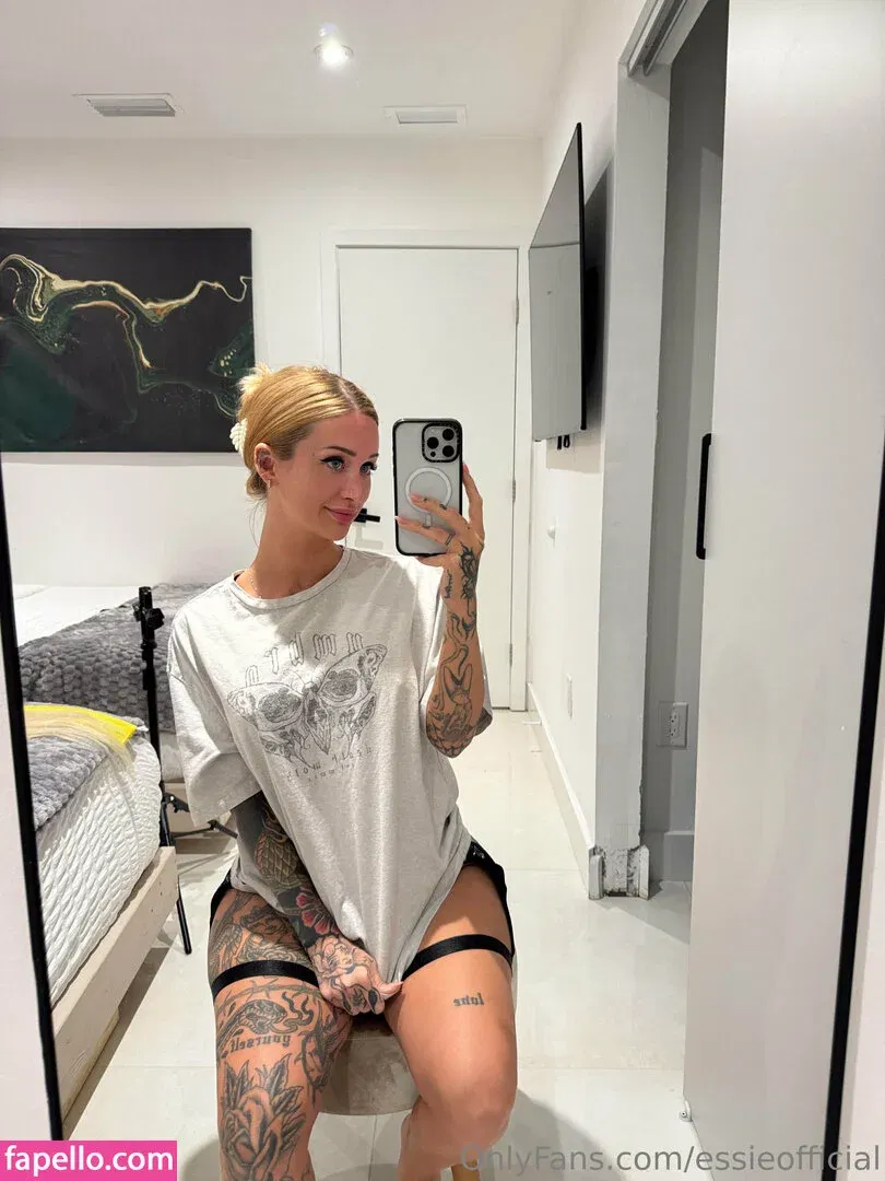 essieofficial Onlyfans Photo Gallery 