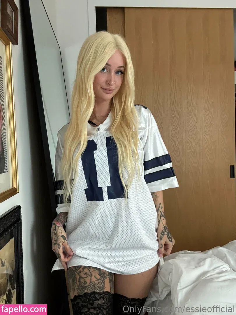 essieofficial Onlyfans Photo Gallery 