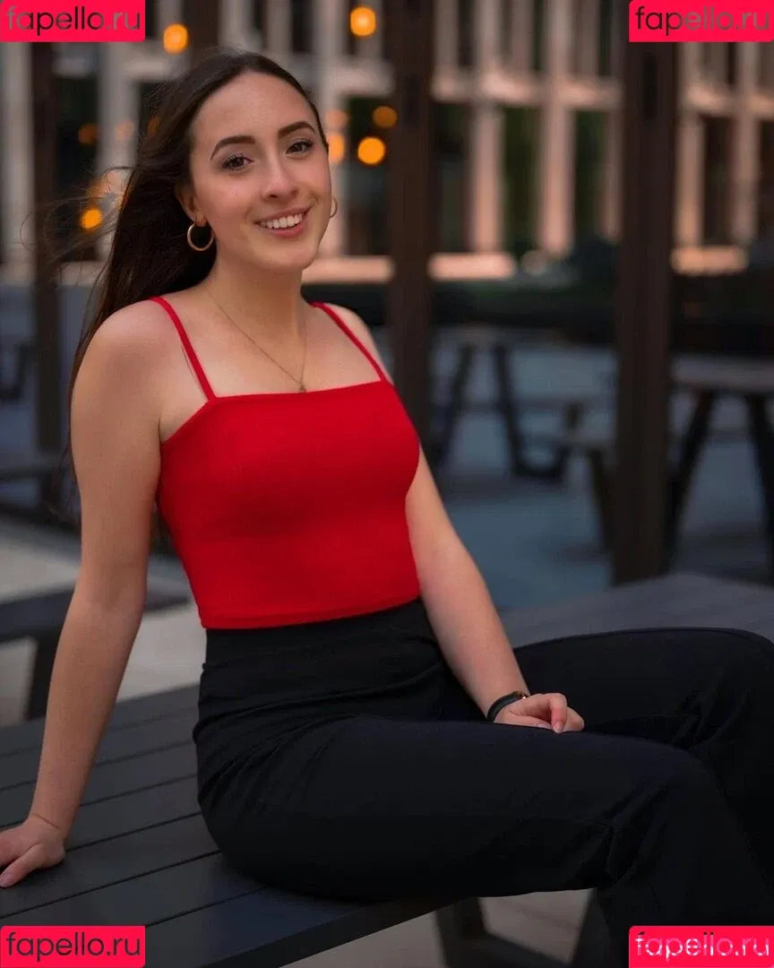 Juliabellax Onlyfans Photo Gallery 