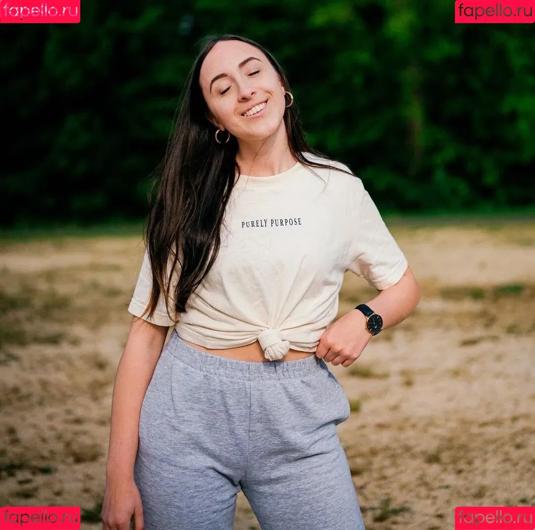 Juliabellax Onlyfans Photo Gallery 
