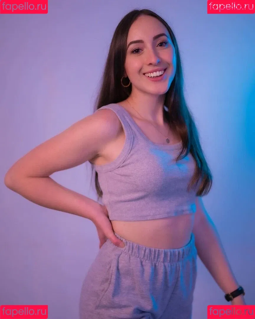 Juliabellax Onlyfans Photo Gallery 