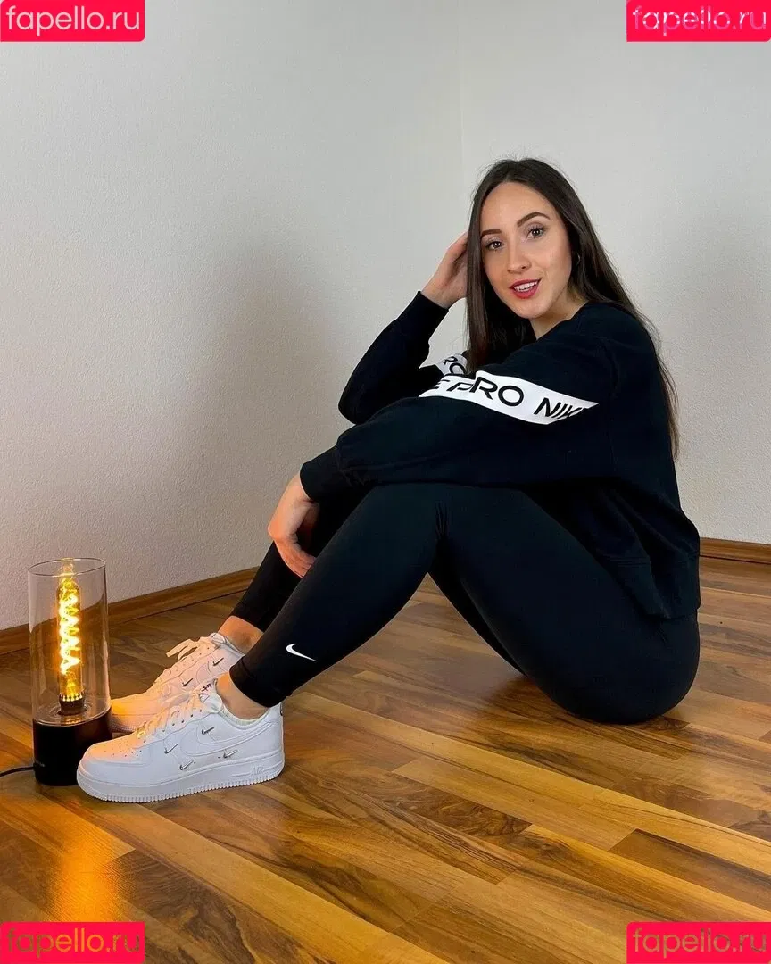 Juliabellax Onlyfans Photo Gallery 