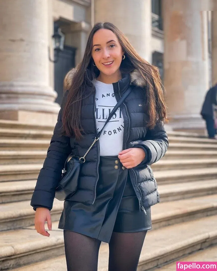 Juliabellax Onlyfans Photo Gallery 