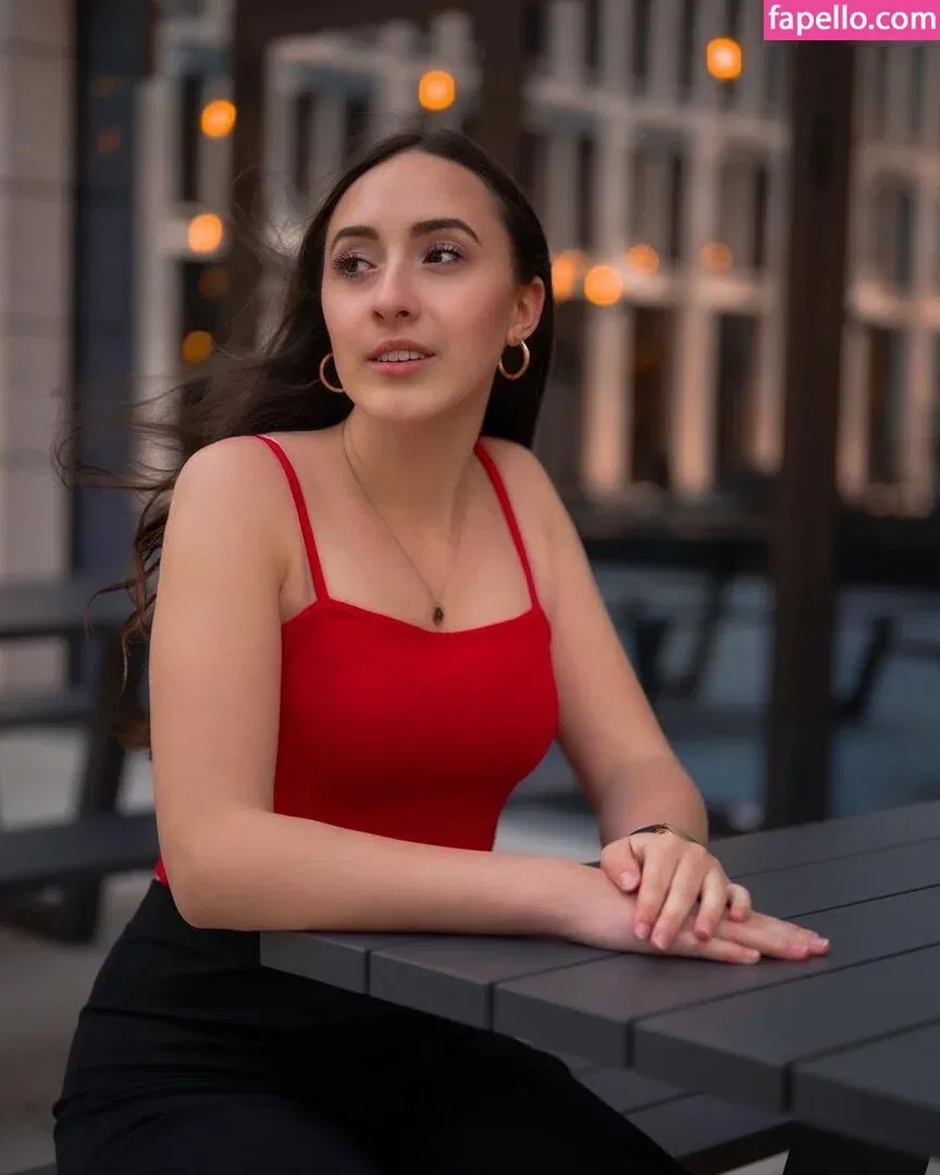 Juliabellax Onlyfans Photo Gallery 