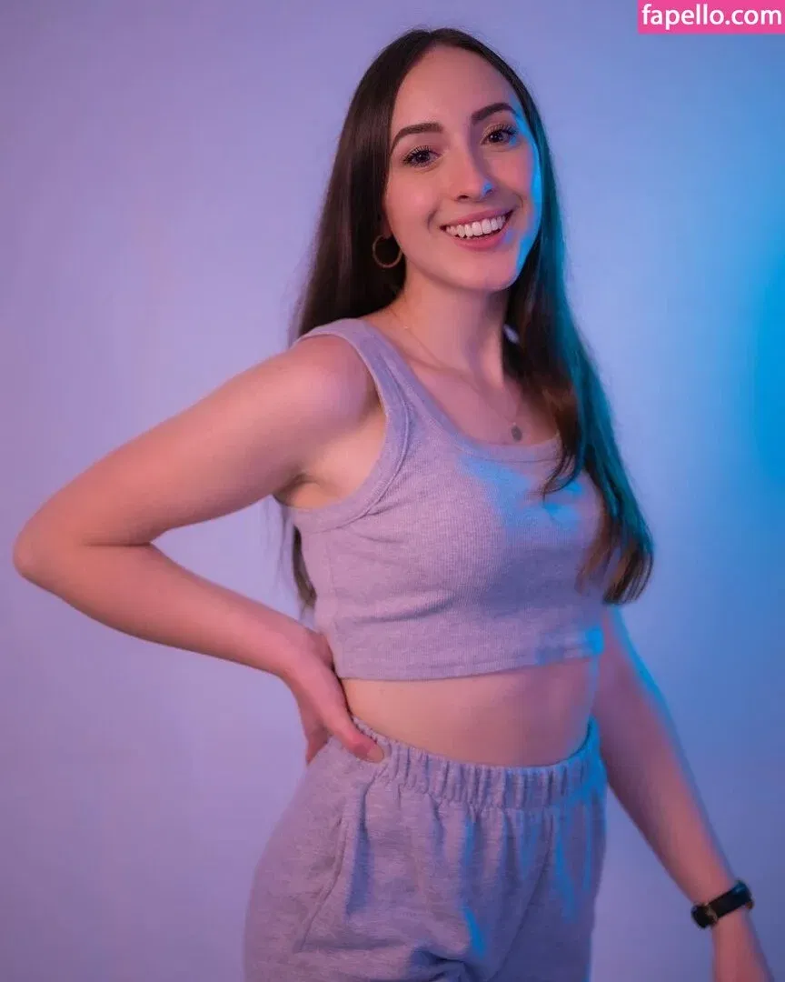 Juliabellax Onlyfans Photo Gallery 