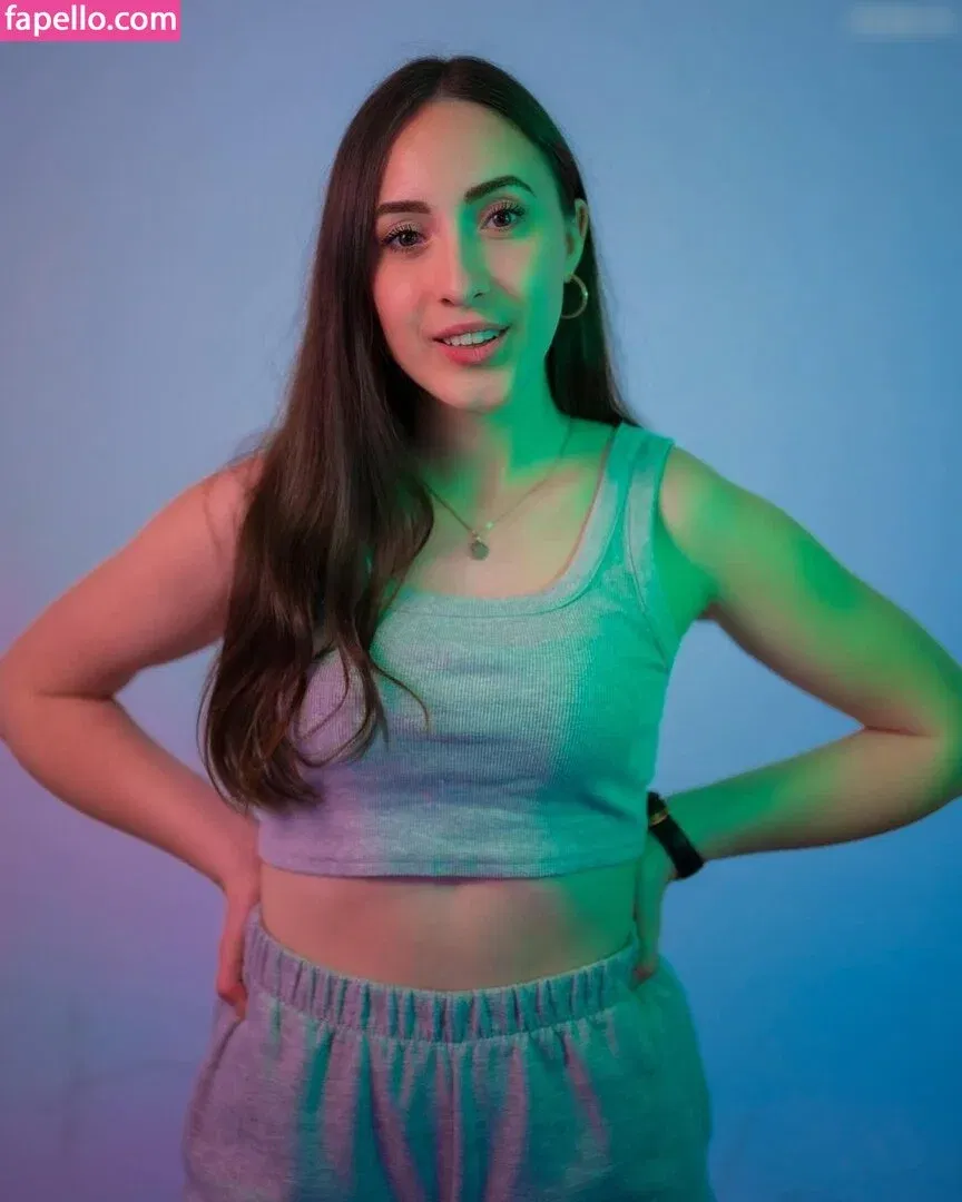 Juliabellax Onlyfans Photo Gallery 