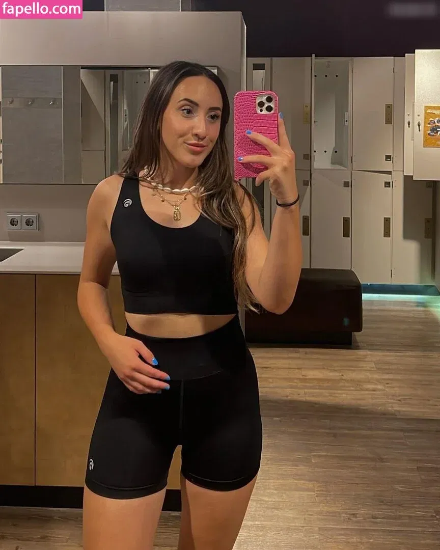 Juliabellax Onlyfans Photo Gallery 