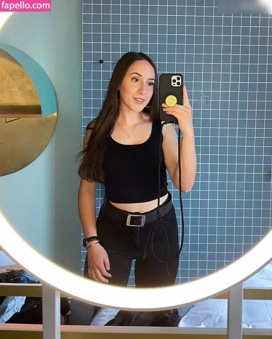 Juliabellax Onlyfans Photo Gallery 