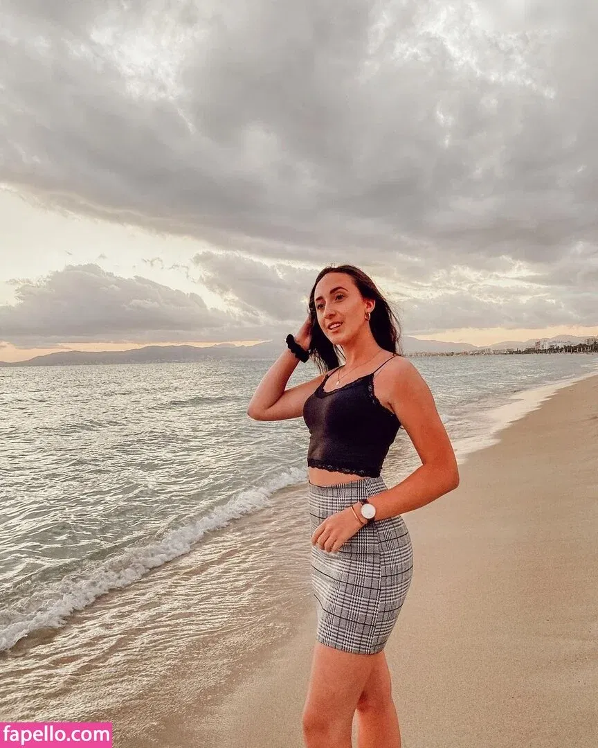 Juliabellax Onlyfans Photo Gallery 