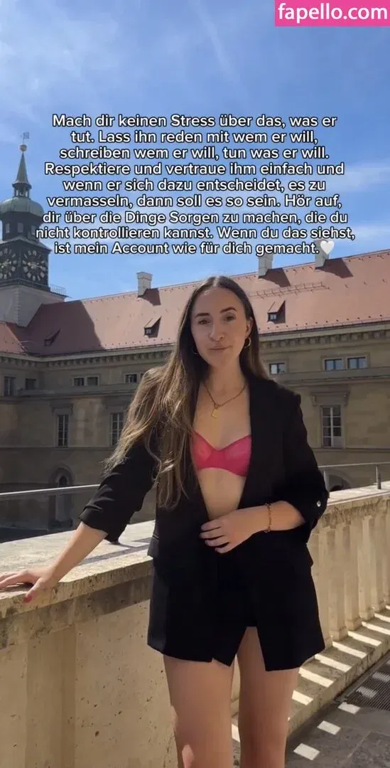 Juliabellax Onlyfans Photo Gallery 