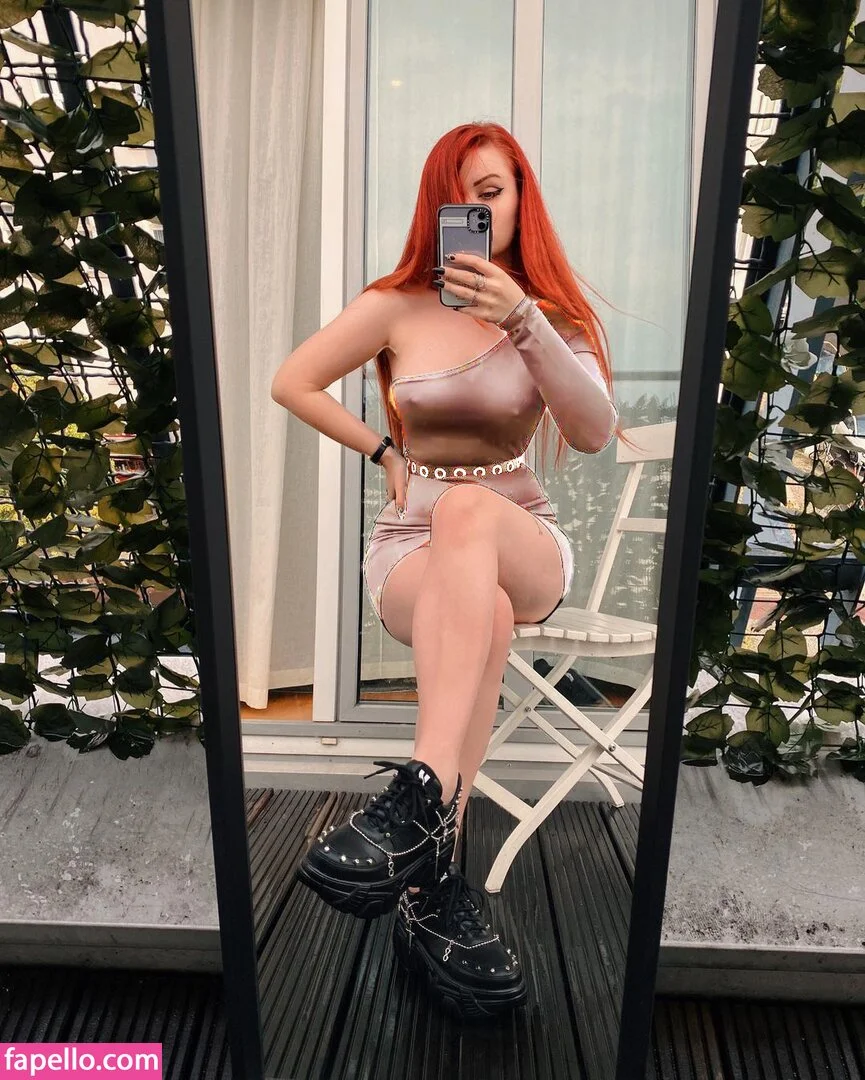 Analag.a Onlyfans Photo Gallery 