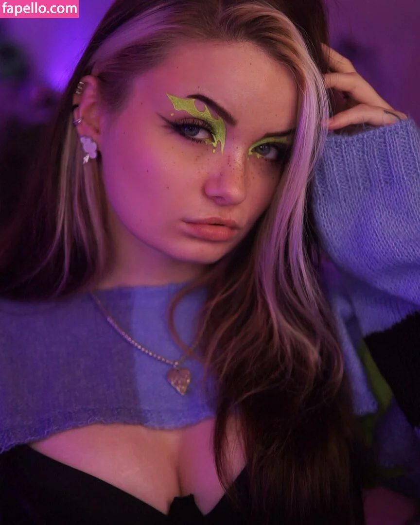 Analag.a Onlyfans Photo Gallery 