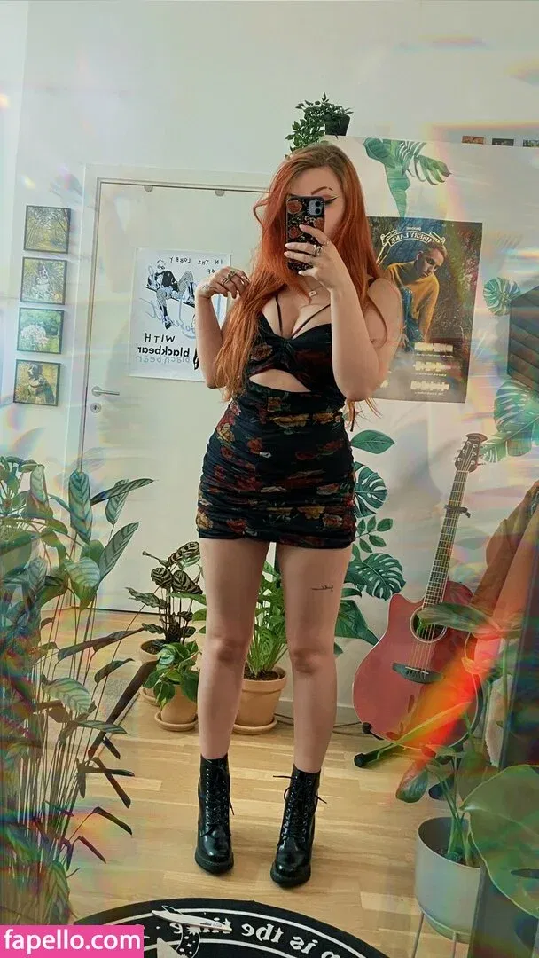 Analag.a Onlyfans Photo Gallery 