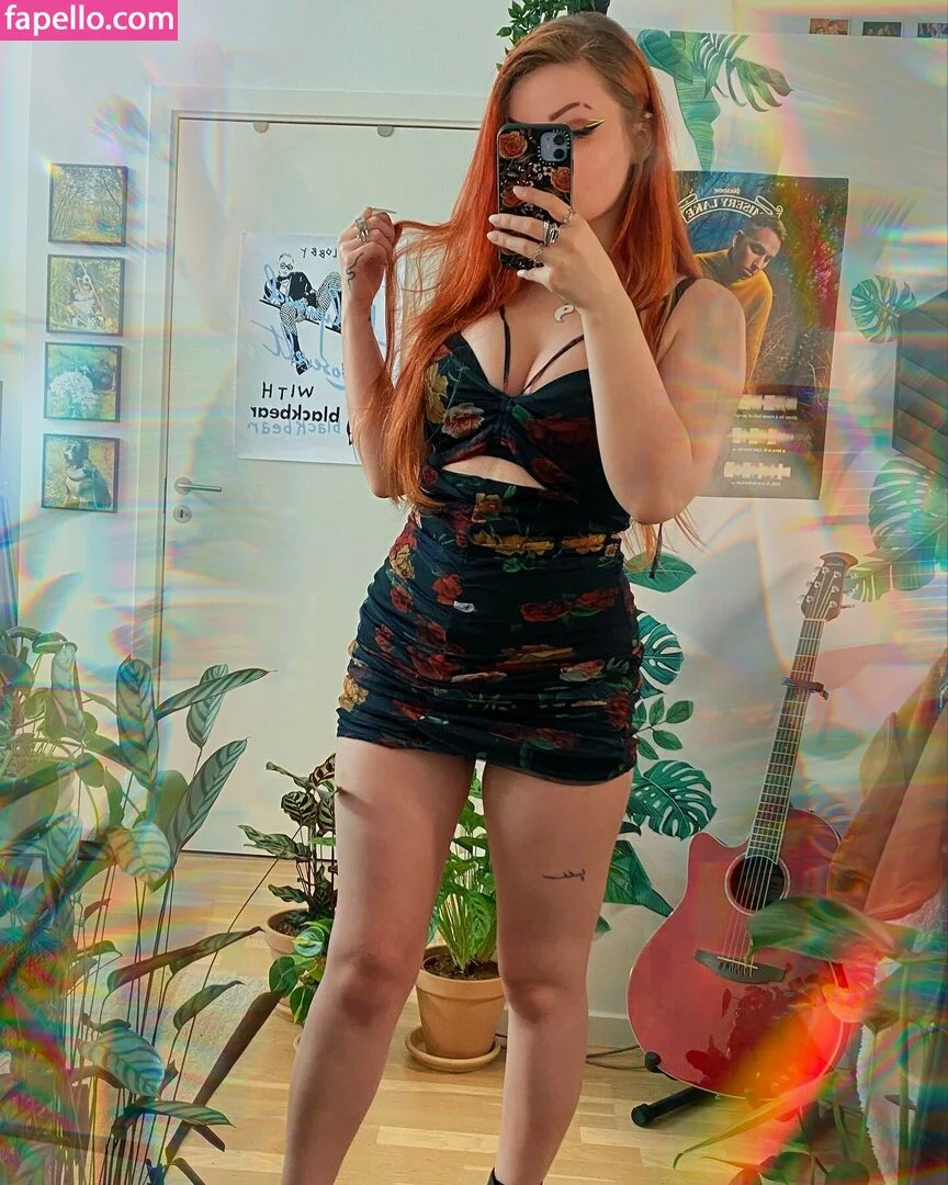 Analag.a Onlyfans Photo Gallery 