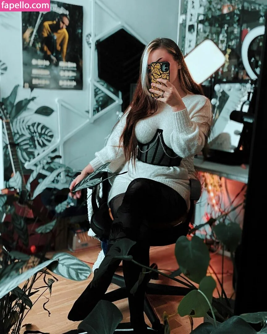 Analag.a Onlyfans Photo Gallery 