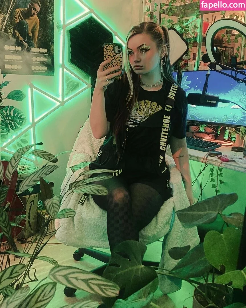 Analag.a Onlyfans Photo Gallery 