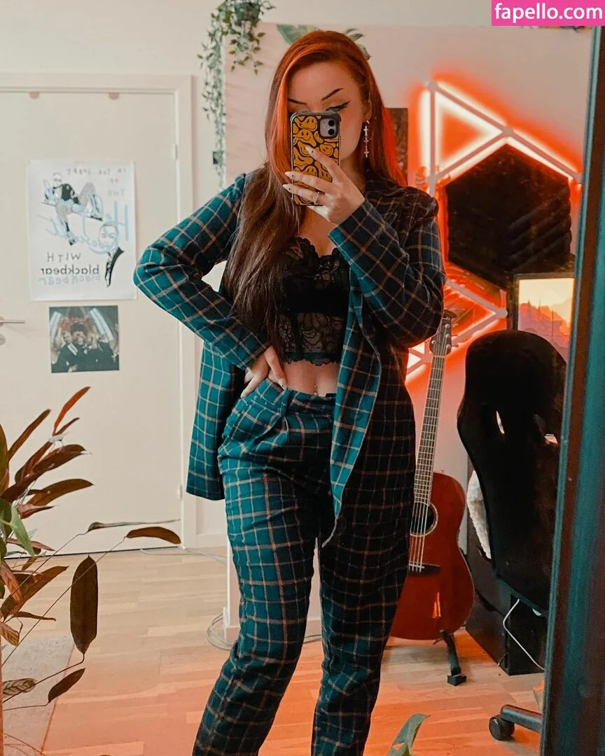 Analag.a Onlyfans Photo Gallery 