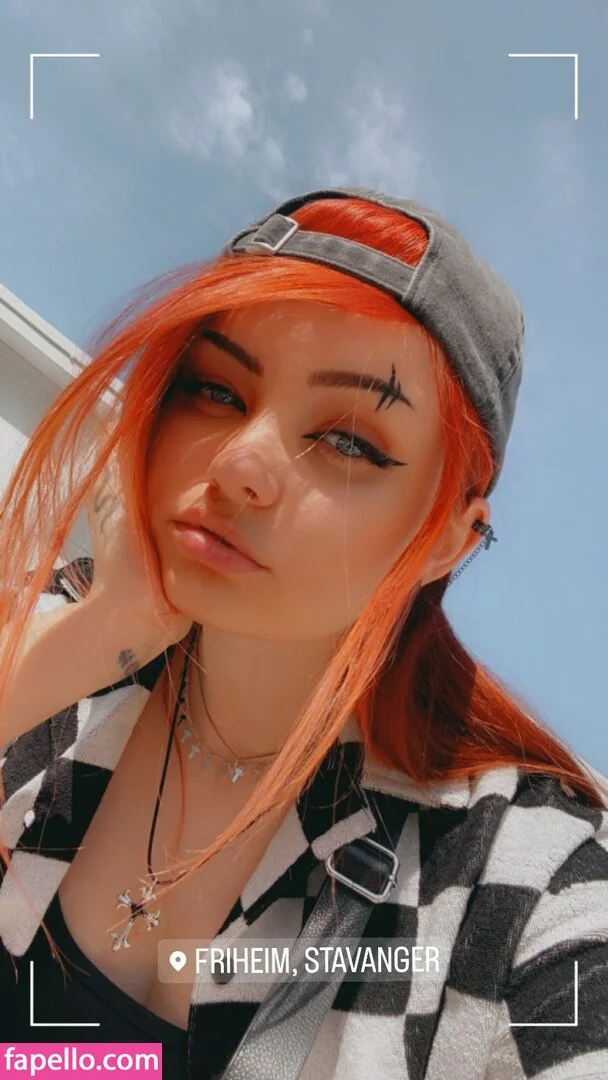 Analag.a Onlyfans Photo Gallery 