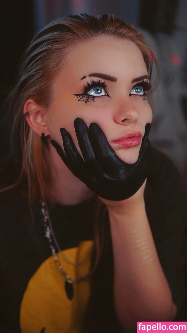 Analag.a Onlyfans Photo Gallery 