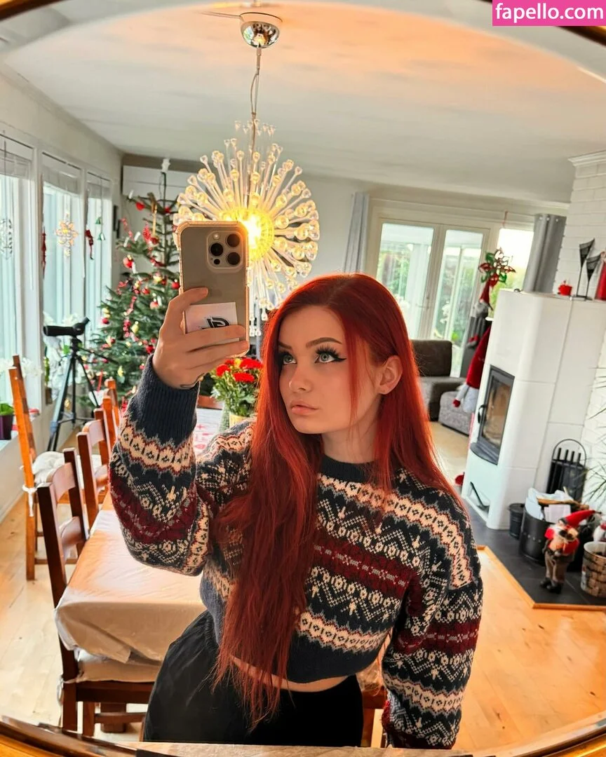 Analag.a Onlyfans Photo Gallery 