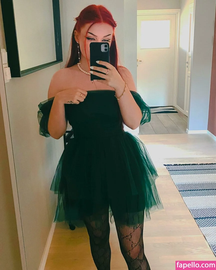 Analag.a Onlyfans Photo Gallery 