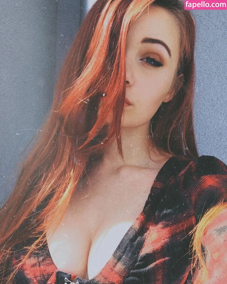 Analag.a Onlyfans Photo Gallery 