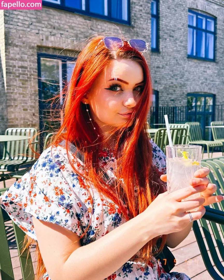 Analag.a Onlyfans Photo Gallery 