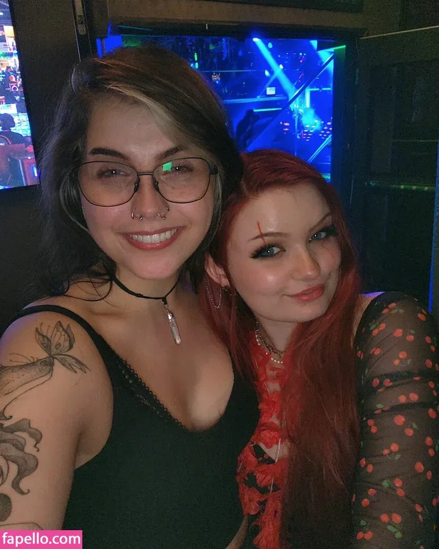 Analag.a Onlyfans Photo Gallery 