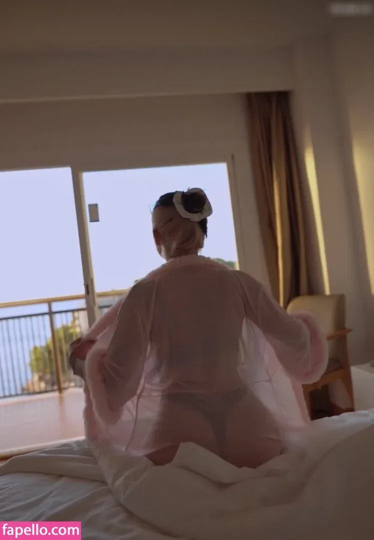 Salome Sylvana Onlyfans Photo Gallery 