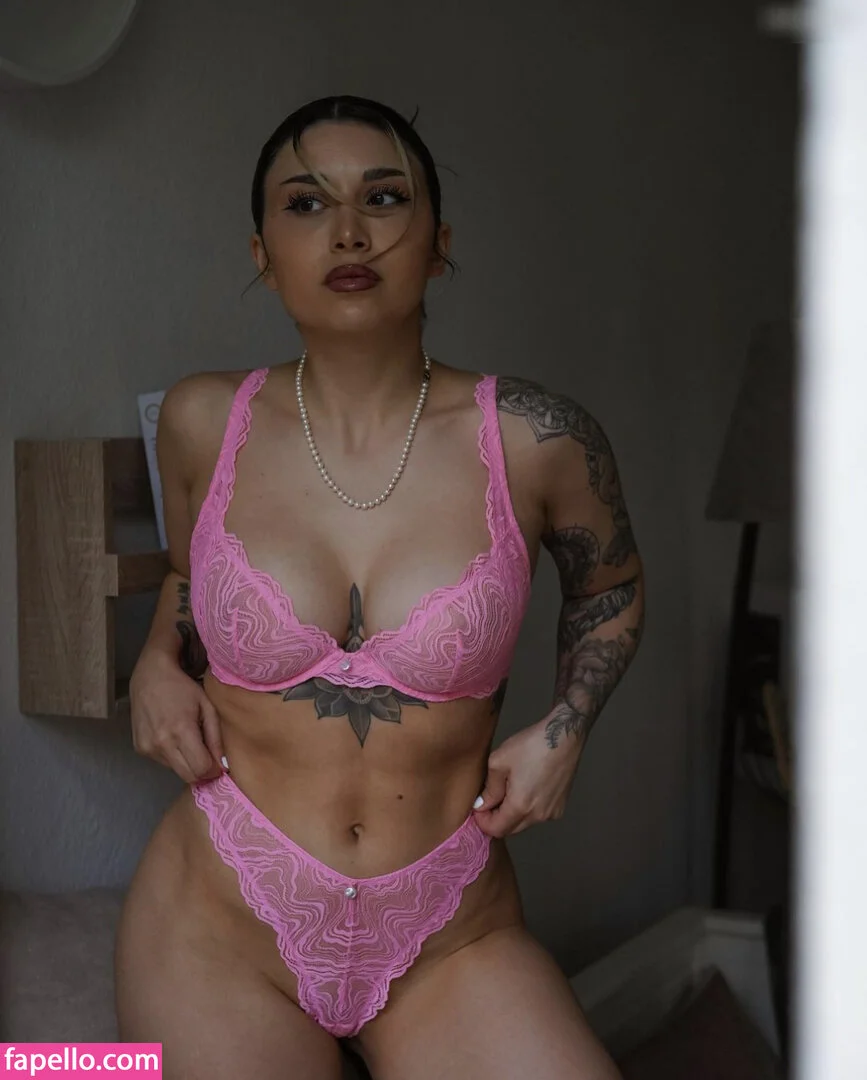 Salome Sylvana Onlyfans Photo Gallery 
