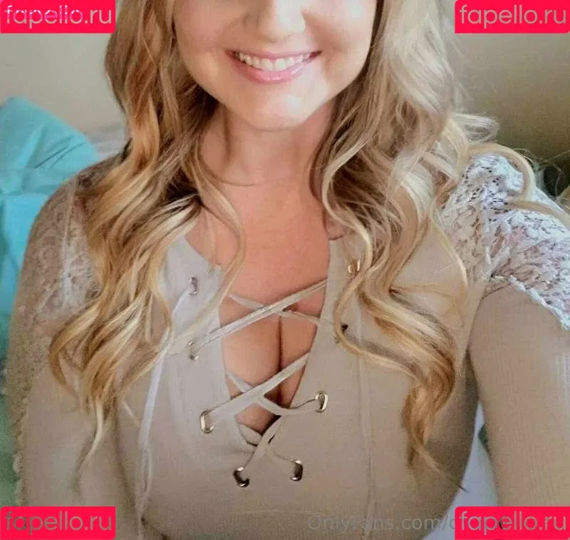churchwifey_kk Onlyfans Photo Gallery 