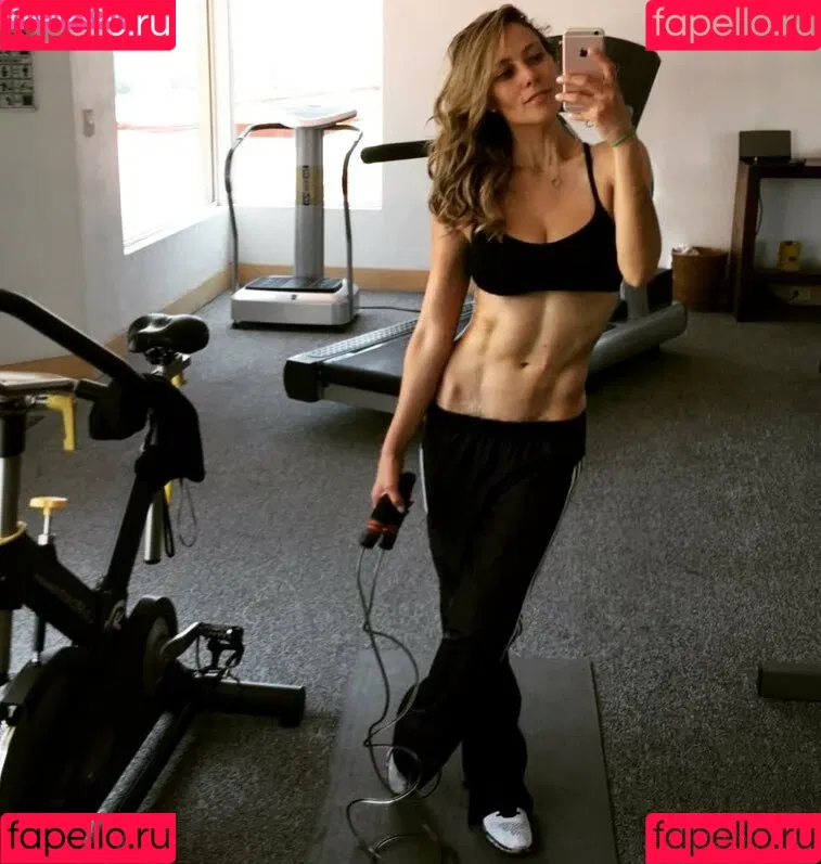Vanessa Huppenkothen Onlyfans Photo Gallery 