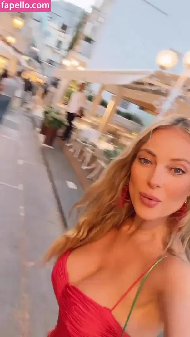 Vanessa Huppenkothen Onlyfans Photo Gallery 