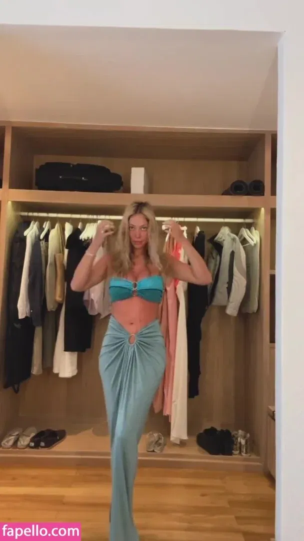 Vanessa Huppenkothen Onlyfans Photo Gallery 