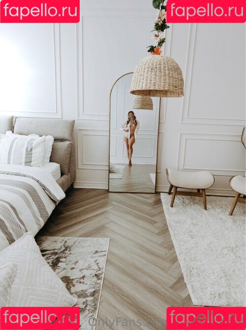 Kat Wonders Onlyfans Photo Gallery 