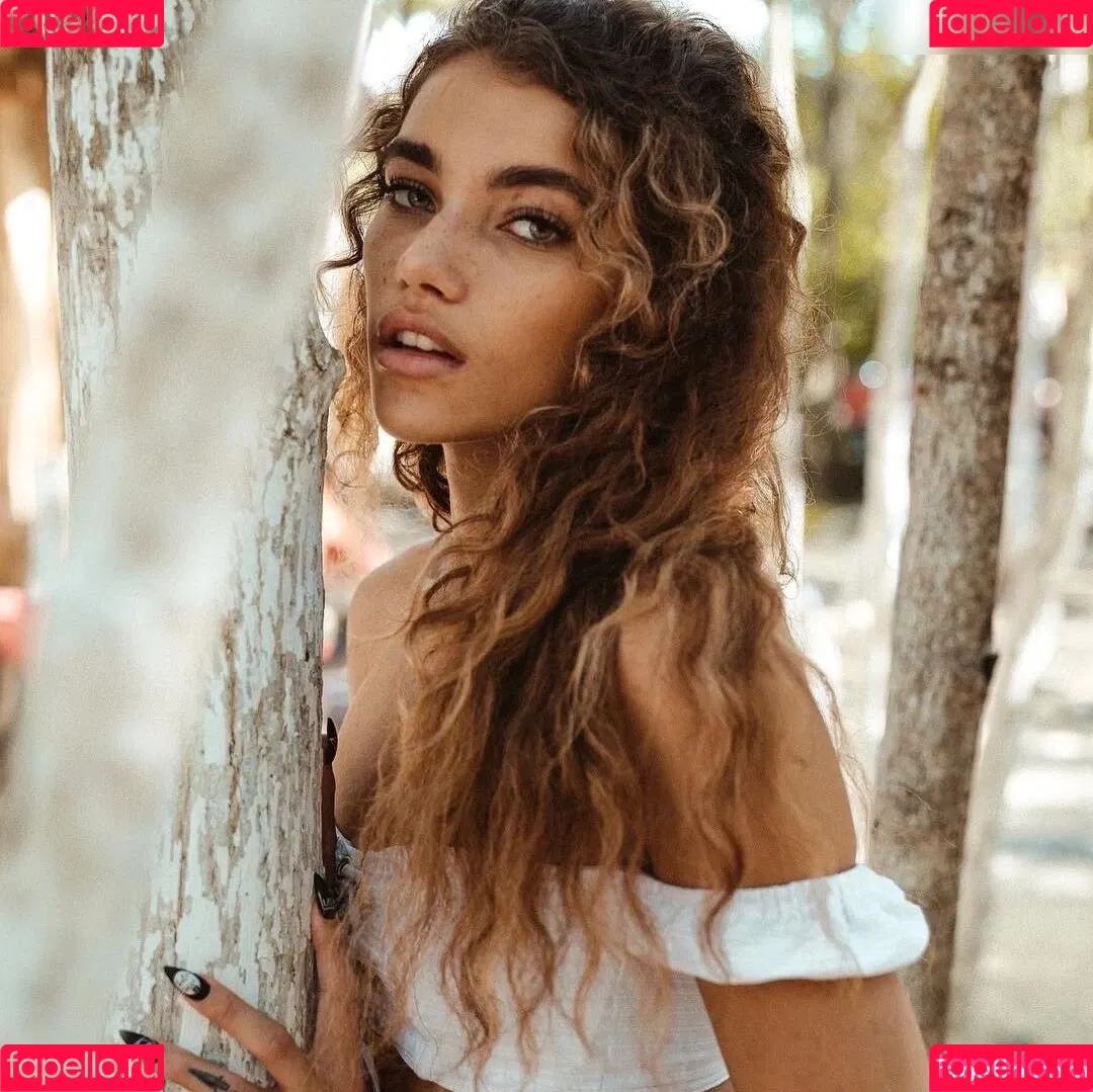 Arianna Hicks Onlyfans Photo Gallery 