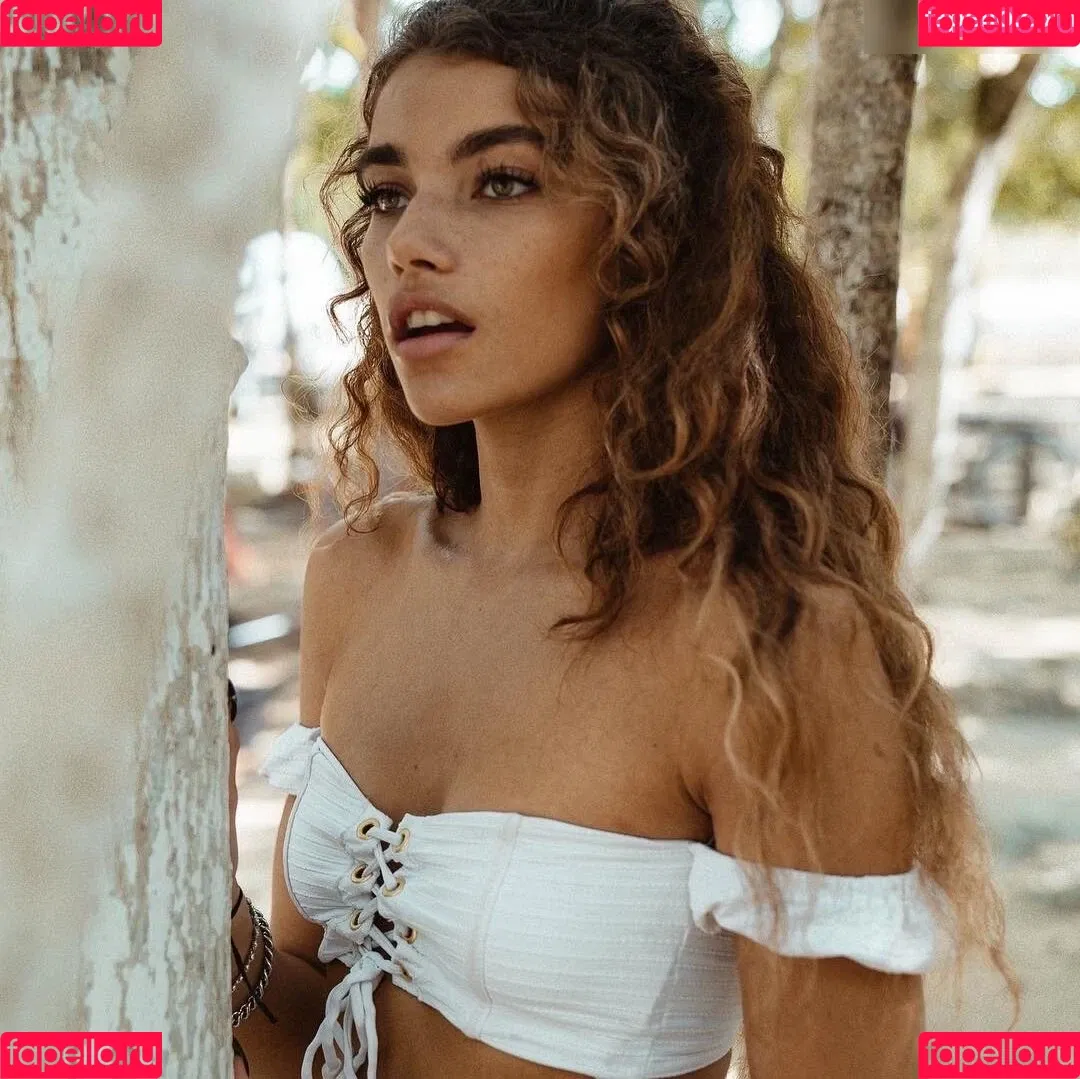 Arianna Hicks Onlyfans Photo Gallery 