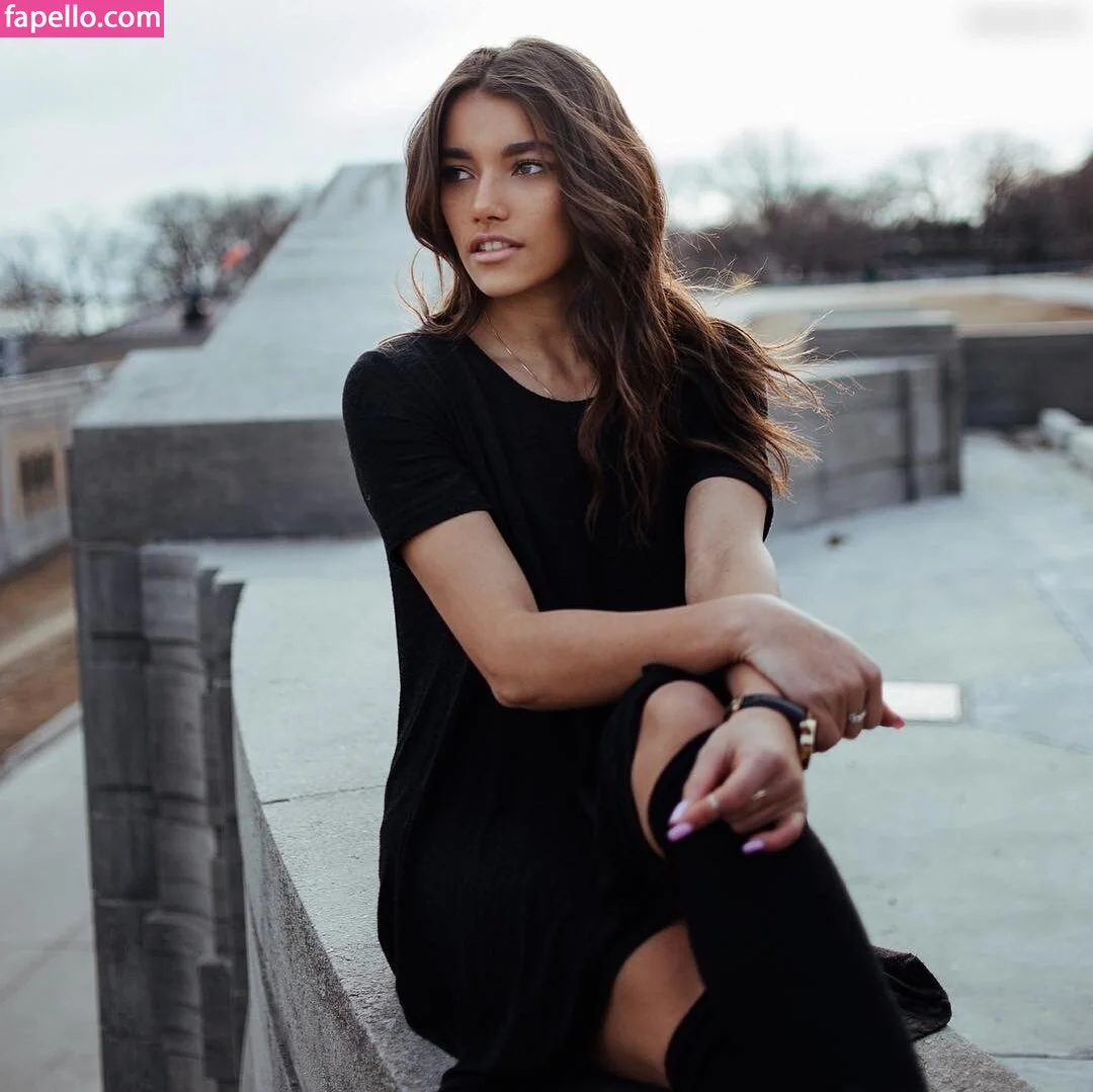 Arianna Hicks Onlyfans Photo Gallery 