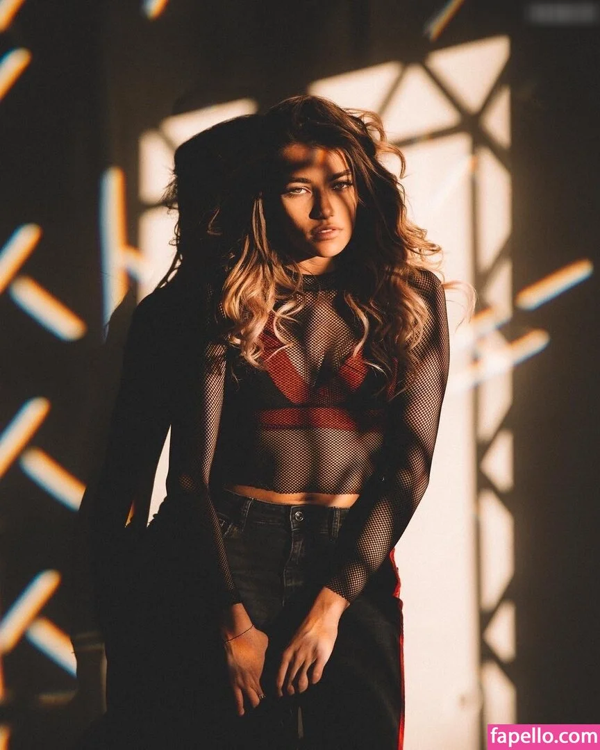 Arianna Hicks Onlyfans Photo Gallery 