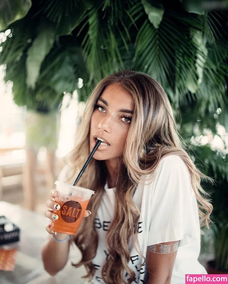 Arianna Hicks Onlyfans Photo Gallery 