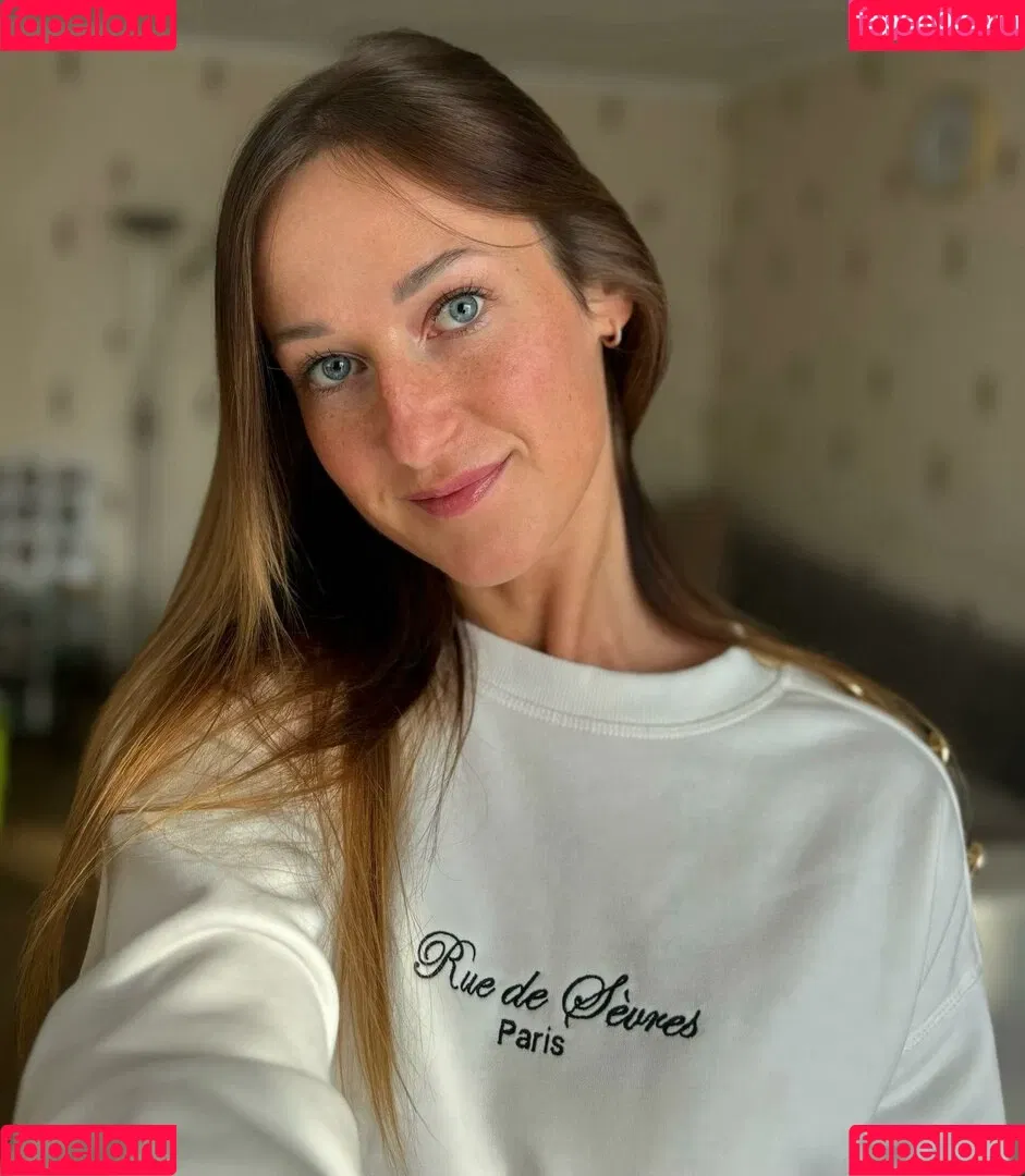 Emily Rose Onlyfans Photo Gallery 