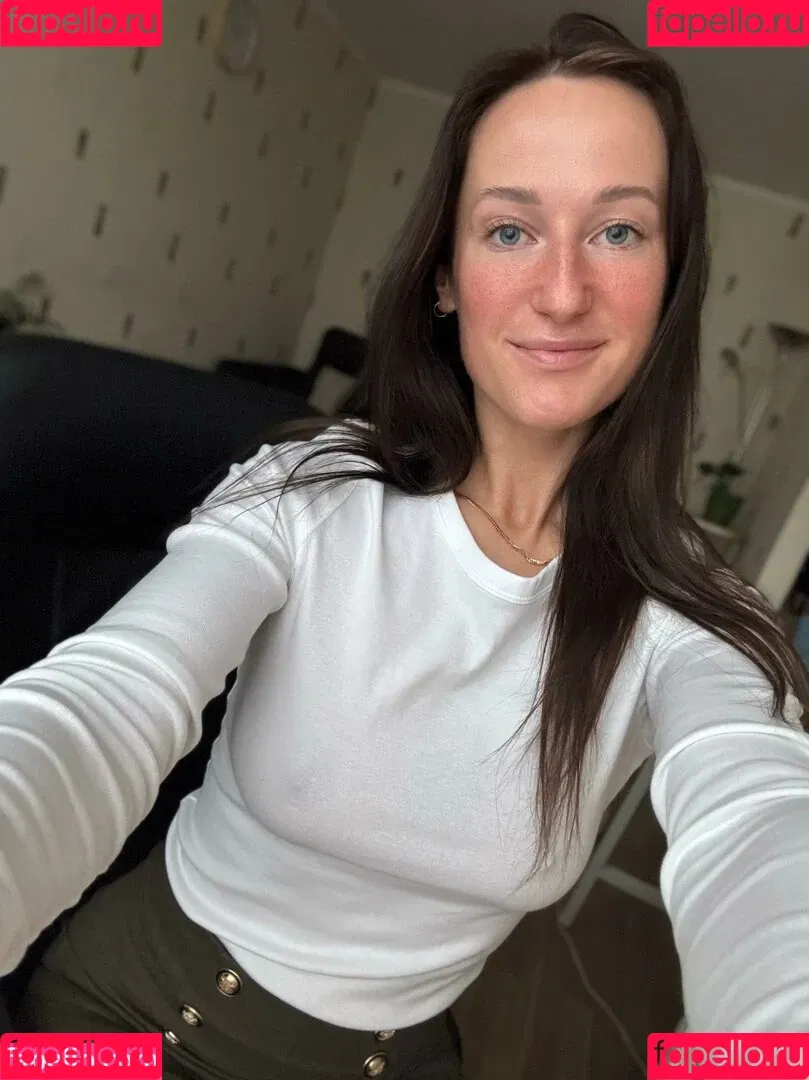 Emily Rose Onlyfans Photo Gallery 