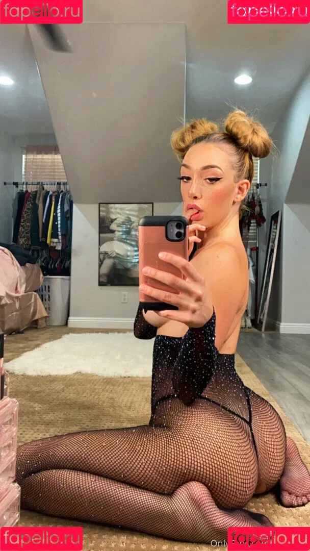 Lacy Laid Onlyfans Photo Gallery 