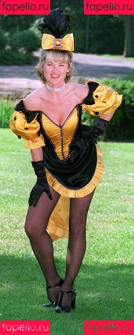 Anthea Turner Onlyfans Photo Gallery 