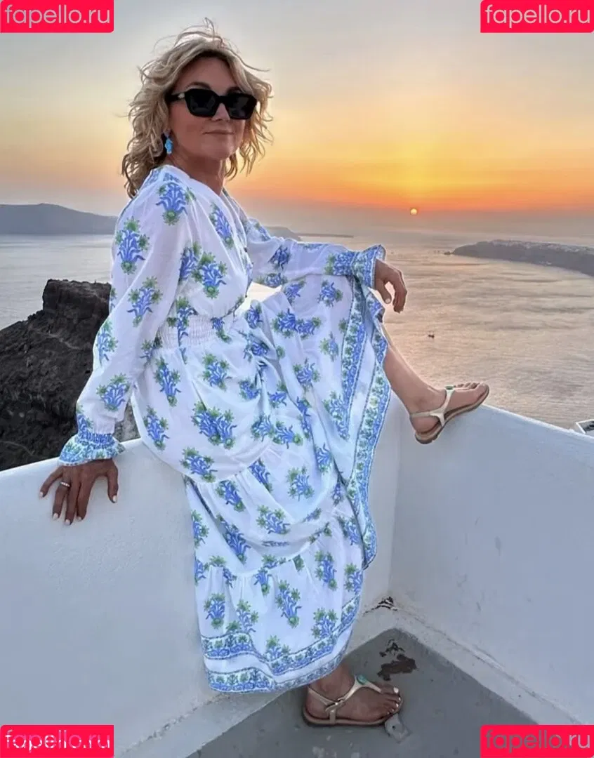 Anthea Turner Onlyfans Photo Gallery 