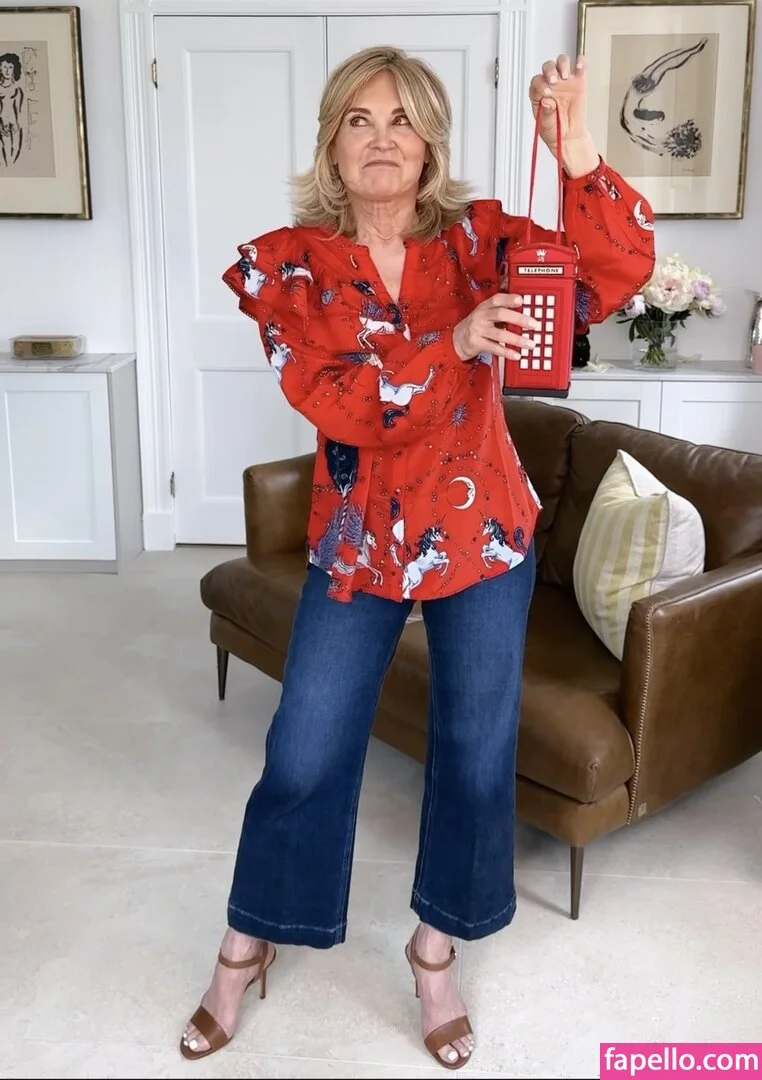 Anthea Turner Onlyfans Photo Gallery 