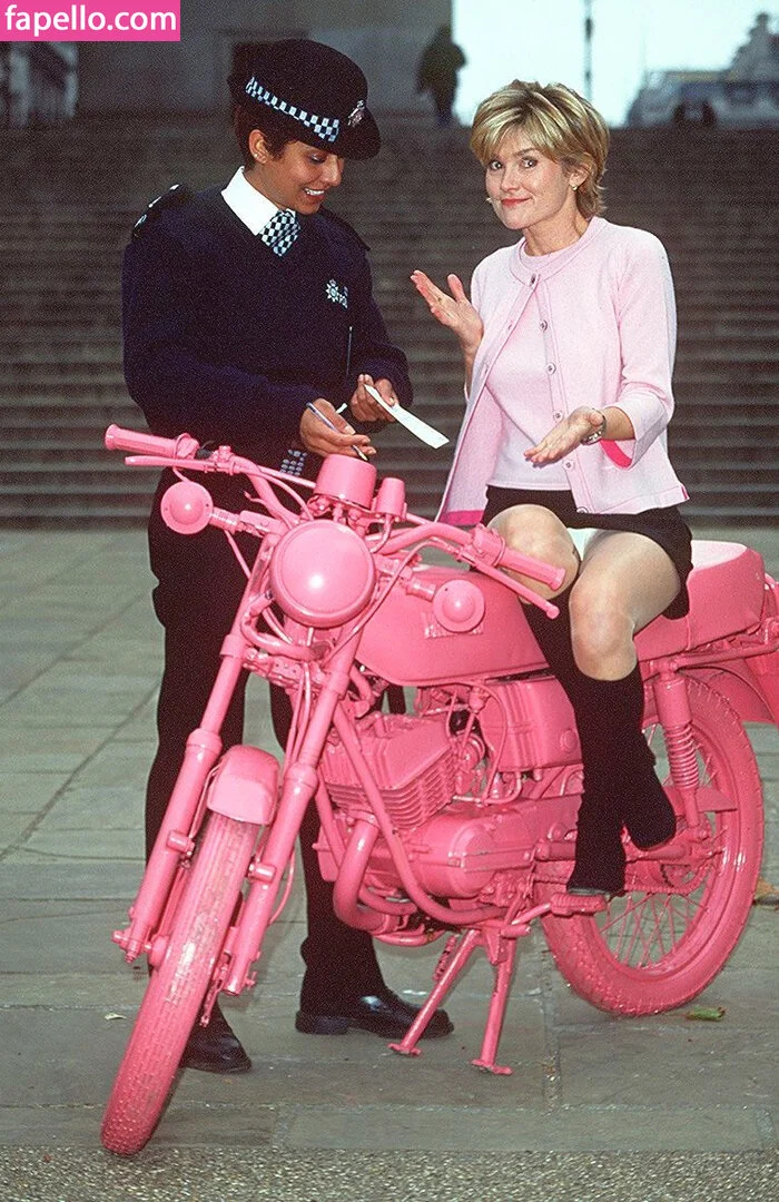 Anthea Turner Onlyfans Photo Gallery 