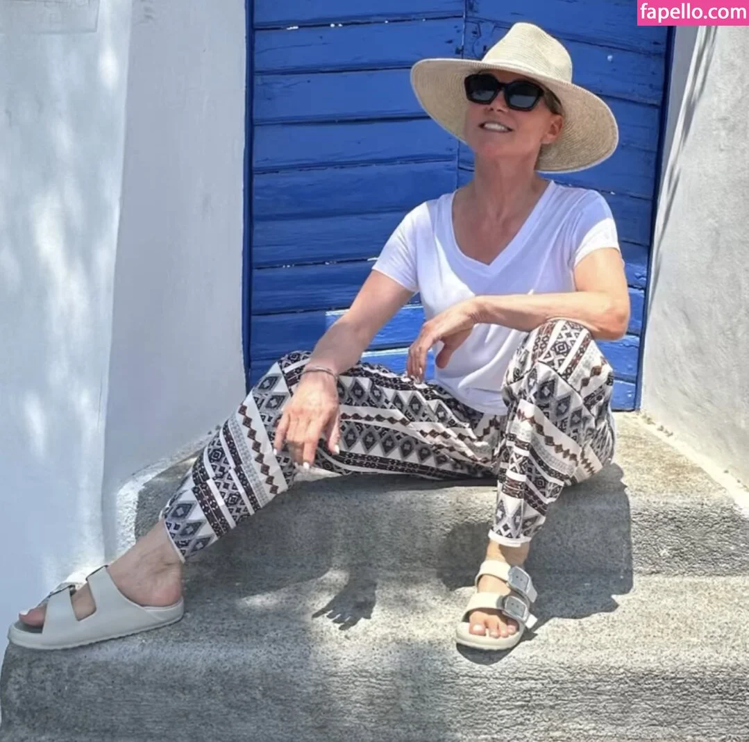 Anthea Turner Onlyfans Photo Gallery 